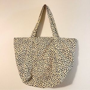 BAGGU CLOUD LEOPARD PRINT TOTE
